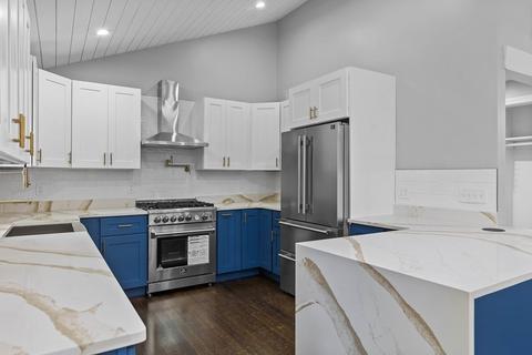 8 Edgewater Dr, Dover, MA 02030 photo 3