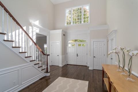 85 Monadnock Rd, Wellesley, MA 02481 photo 9