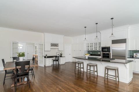 85 Monadnock Rd, Wellesley, MA 02481 photo 5