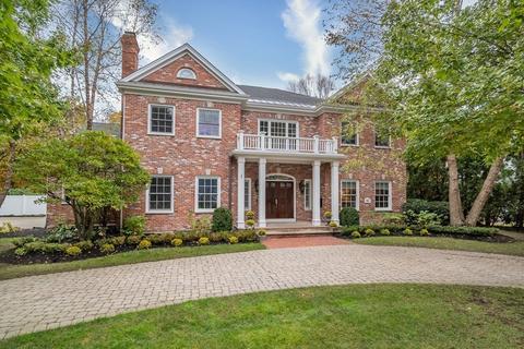 85 Monadnock Rd, Wellesley, MA 02481 photo 1