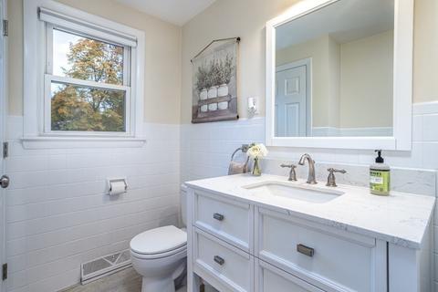 4 Cherokee Rd, Acton, MA 01720 photo 22