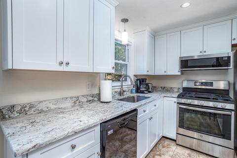 4 Cherokee Rd, Acton, MA 01720 photo 9