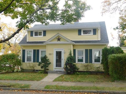 499 Eldridge St, Fall River, MA 02720 photo 1