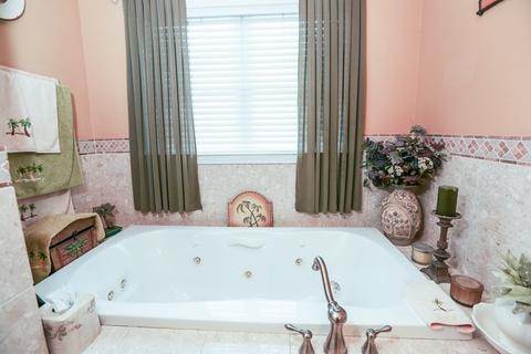 7 Abington Ln, Fall River, MA 02721 photo 18