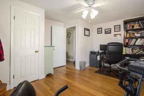 7 Tuttle Ln, Saugus, MA 01906 photo 14