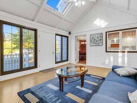 31 Mohawk St, Danvers, MA 01923 photo 6