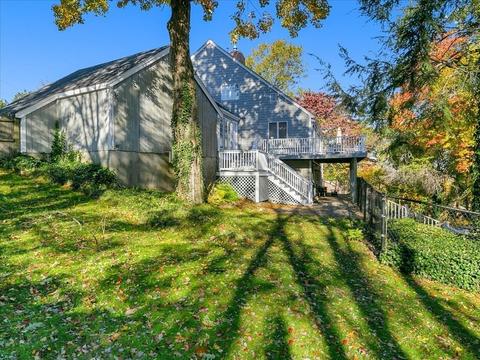 31 Mohawk St, Danvers, MA 01923 photo 3