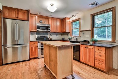 2 Hillcrest Dr, Harvard, MA 01451 photo 3
