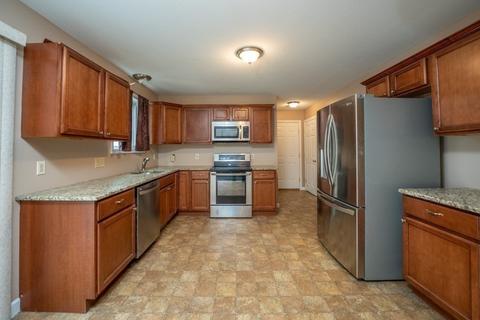 820 Mckinstry Ave, Chicopee, MA 01020 photo 23