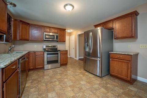 820 Mckinstry Ave, Chicopee, MA 01020 photo 6