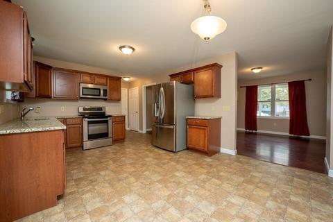 820 Mckinstry Ave, Chicopee, MA 01020 photo 22
