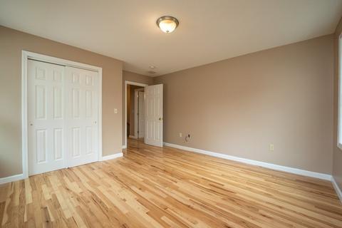 820 Mckinstry Ave, Chicopee, MA 01020 photo 37