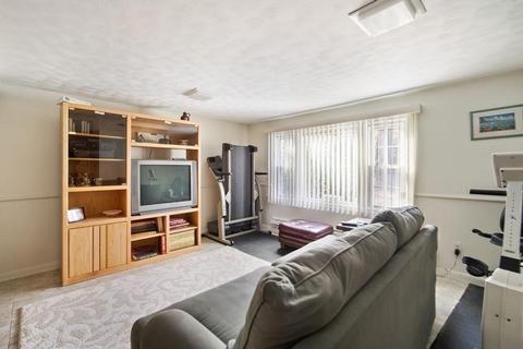 24 Princess Rd, Springfield, MA 01129 photo 25