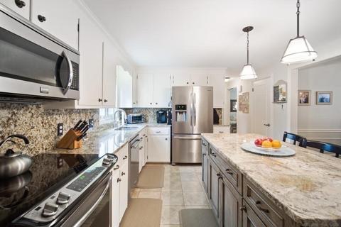 24 Princess Rd, Springfield, MA 01129 photo 6