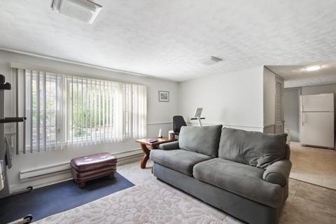 24 Princess Rd, Springfield, MA 01129 photo 24