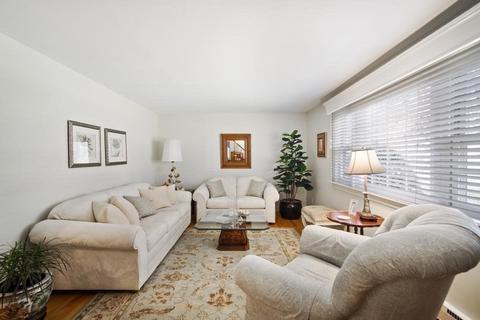 24 Princess Rd, Springfield, MA 01129 photo 11
