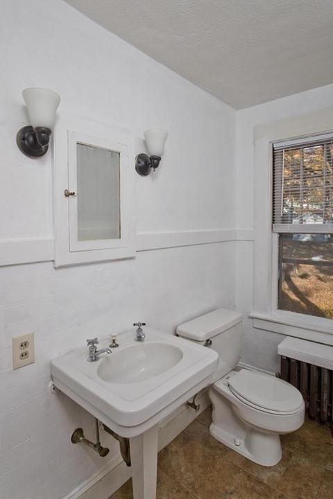 1003 Allen St, Springfield, MA 01118 photo 21