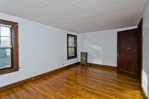 1003 Allen St, Springfield, MA 01118 photo 15
