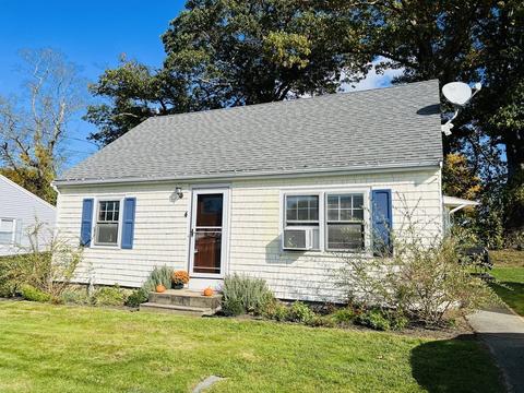 4 Foley Rd, Gloucester, MA 01930 photo 2