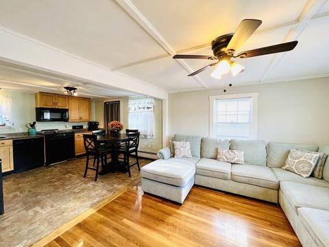 4 Foley Rd, Gloucester, MA 01930 photo 3