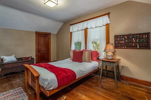 86 Pine View Ave, Worcester, MA 01603 photo 24