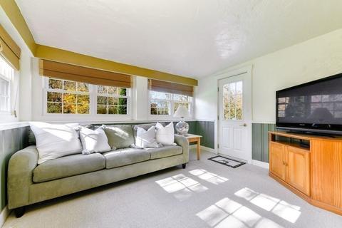 221 Central St, Hingham, MA 02043 photo 9