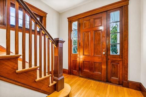 24 Spring Valley Rd, Hull, MA 02045 photo 3