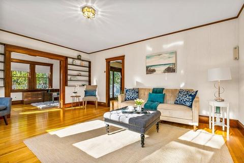 24 Spring Valley Rd, Hull, MA 02045 photo 4