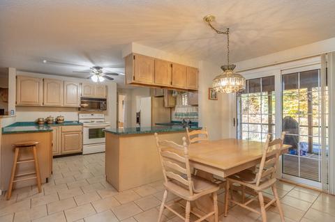 100 Willis Rd, Phillipston, MA 01331 photo 5