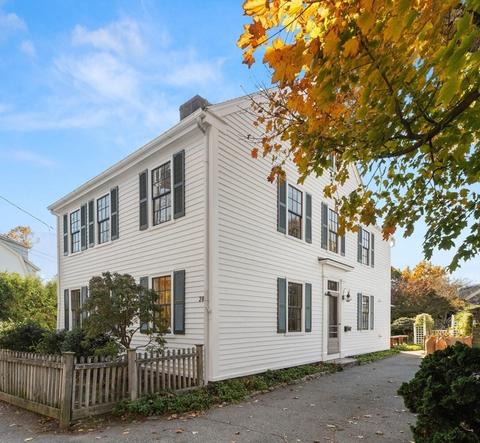 28 Hart, Beverly, MA 01915 photo 2
