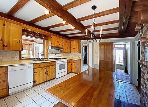 28 Hart, Beverly, MA 01915 photo 12