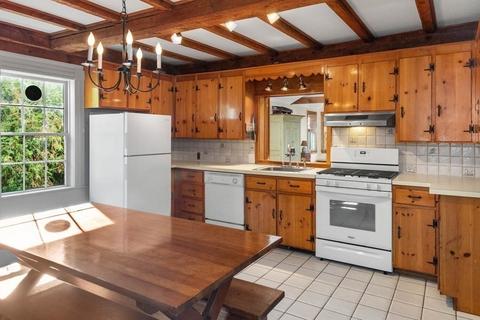 28 Hart, Beverly, MA 01915 photo 11