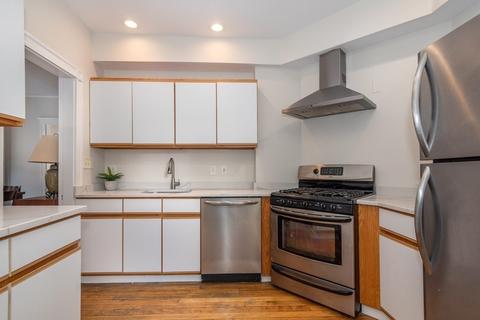 38 Maple Ave #2, Cambridge, MA 02139 photo 7