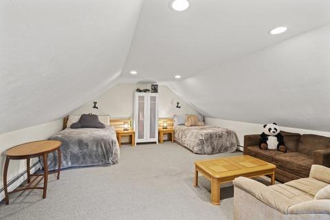 38 Walnut St, Maynard, MA 01754 photo 11