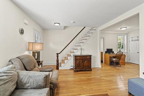 38 Walnut St, Maynard, MA 01754 photo 3
