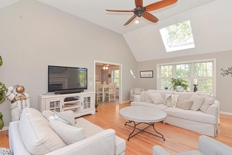 23 Sheffield Pl, Mashpee, MA 02649 photo 5