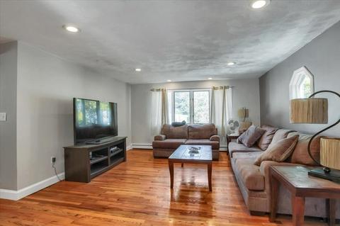 36 Bailey Ln, Georgetown, MA 01833 photo 9