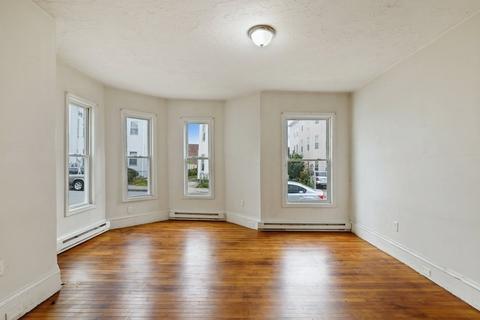 6 Shawmut St, Worcester, MA 01609 photo 2