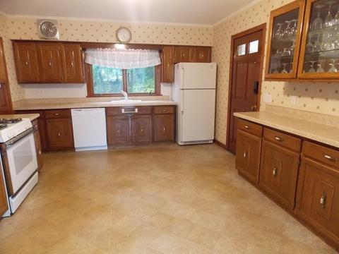 36 Agate Ave, Worcester, MA 01604 photo 8