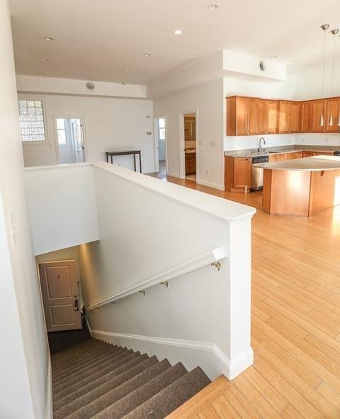 289 Dutton #3, Lowell, MA 01852 photo 6