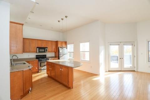 289 Dutton #3, Lowell, MA 01852 photo 11