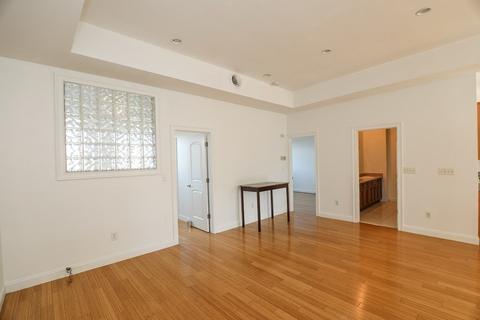 289 Dutton #3, Lowell, MA 01852 photo 16