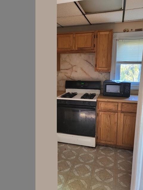 54 Bay St, Fall River, MA 02721 photo 9