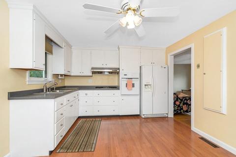 243 Campbell Dr, Lowell, MA 01851 photo 3