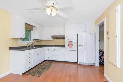 243 Campbell Dr, Lowell, MA 01851 photo 2