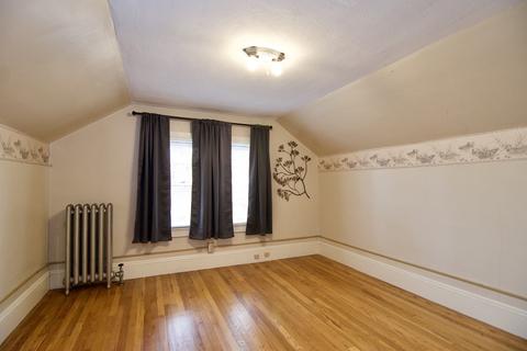 137 Bellevue Ave, Springfield, MA 01108 photo 39