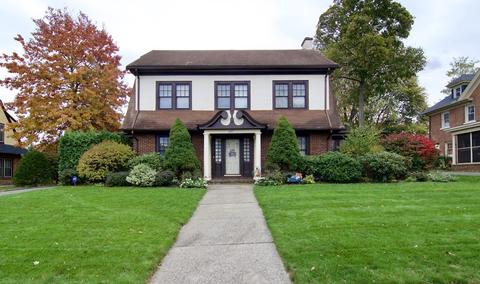 137 Bellevue Ave, Springfield, MA 01108 photo 1