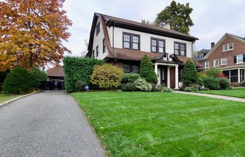 137 Bellevue Ave, Springfield, MA 01108 photo 2