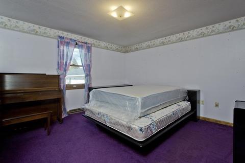 66 Hyde Ave, Chicopee, MA 01020 photo 14