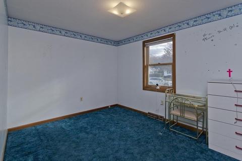 66 Hyde Ave, Chicopee, MA 01020 photo 12